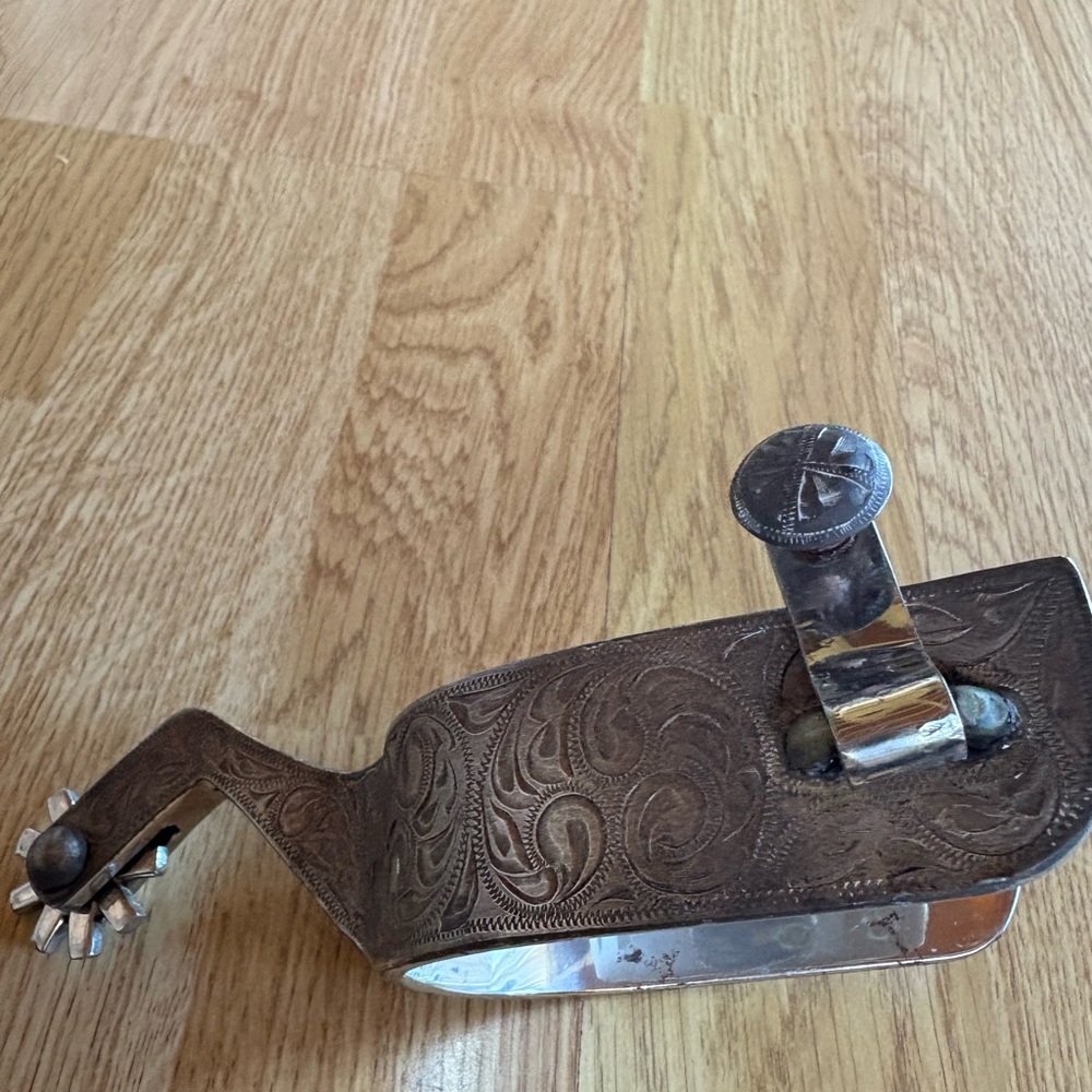 Vintage  Garcia men’s Western Spurs with Engraved Design
